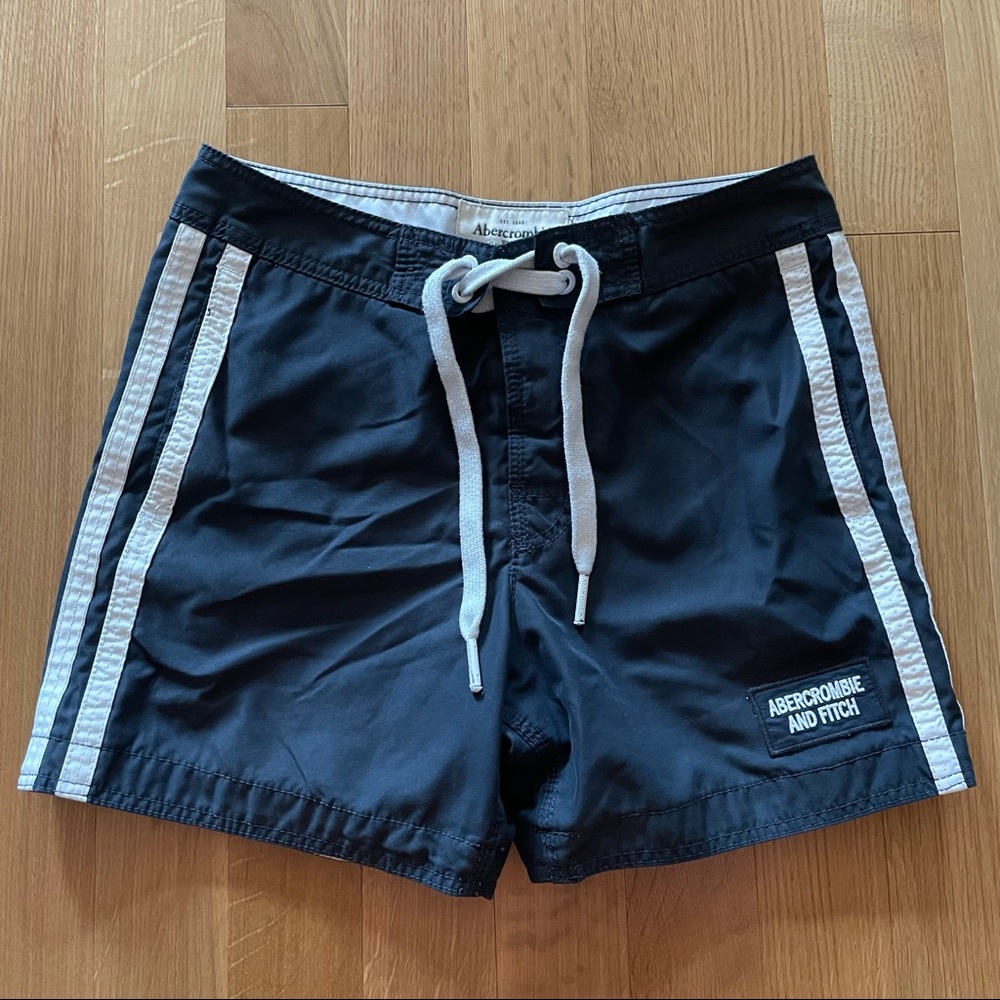 Abercrombie 5” Board Shorts - Small